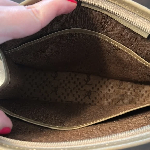 Authentic Yves Saint Laurent Clutch - Picture 13 of 13